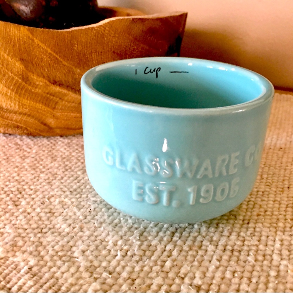 World Market 1/4 measuring cup ceramic farmhouse country cottage core be…